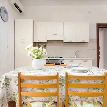 Vakantiehuis Gallipoli, Lido San Giovanni, 5 Posti Letto
