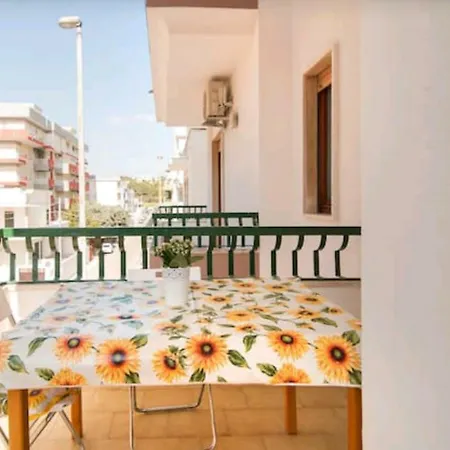 Gallipoli, Lido San Giovanni, 5 Posti Letto *